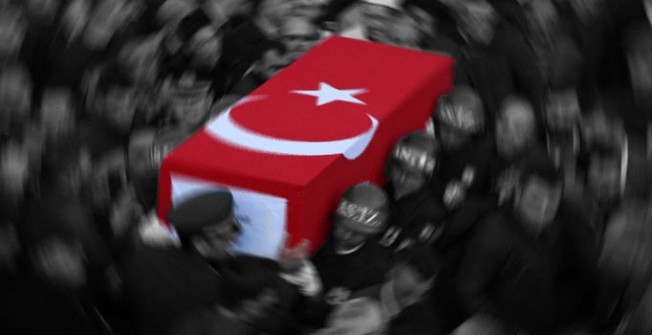 Son dakika! 1 askerimiz şehit, 2 askerimiz yaralı